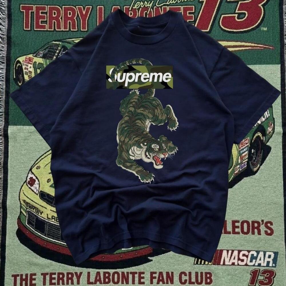 Tiger Graphic Navy Tshirt